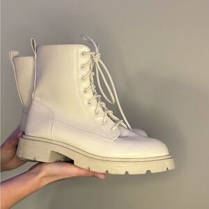 Women's Lace-Up Platform Combat Boots in Cream